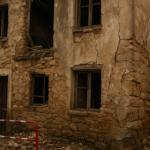 Propiedades en ruinas: responsabilidades legales y cómo evitarlas